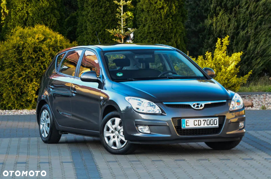 Hyundai i30 1.6 Comfort - 23