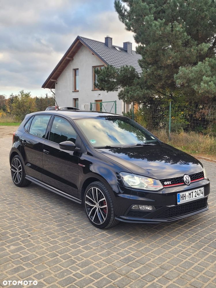 Volkswagen Polo 1.8 TSI BMT GTI - 16
