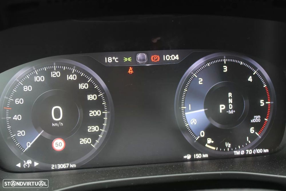 Volvo XC 40 2.0 D3 Momentum Geartronic - 22