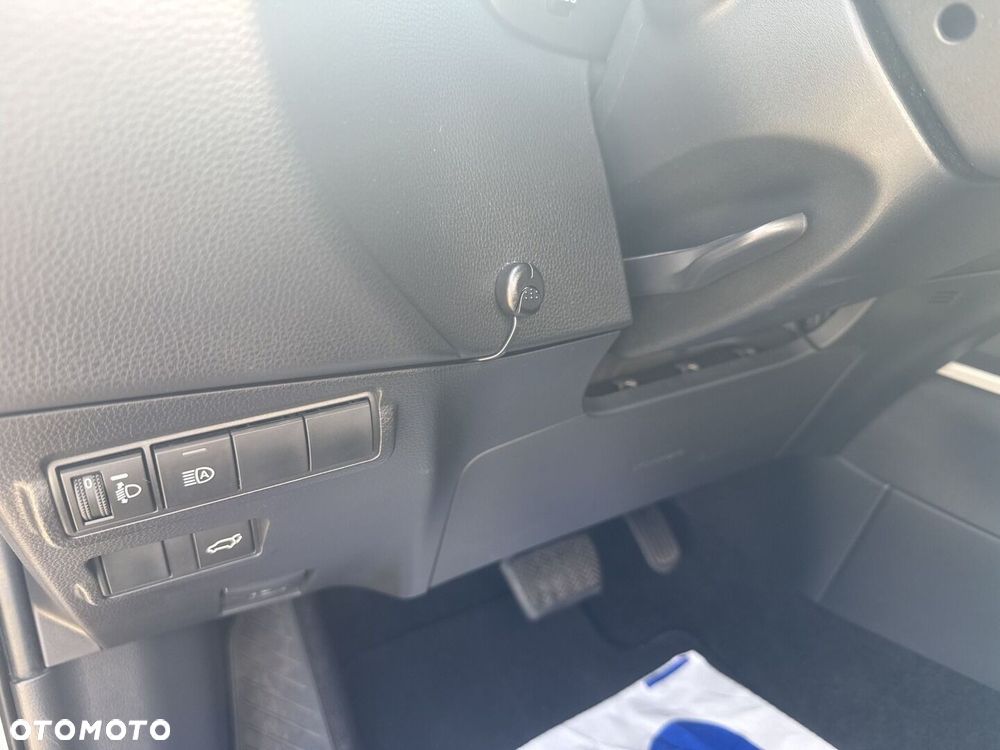 Toyota Corolla Cross 2.0 Hybrid Style - 24
