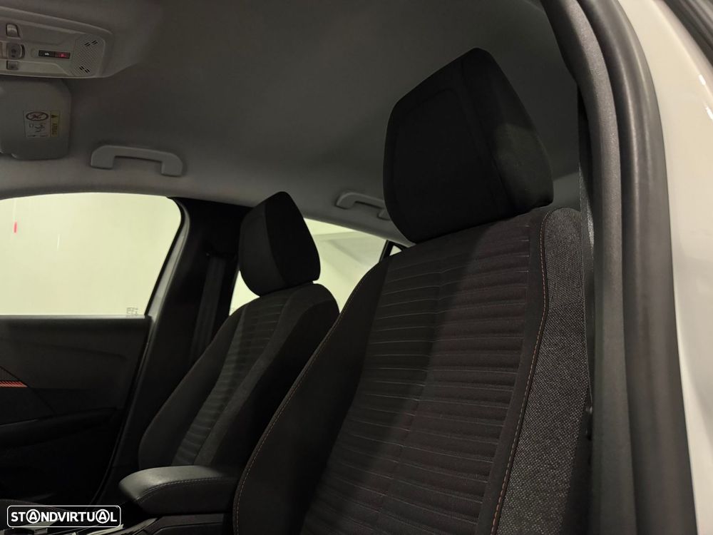 Peugeot e-208 50 kWh Active Pack - 29