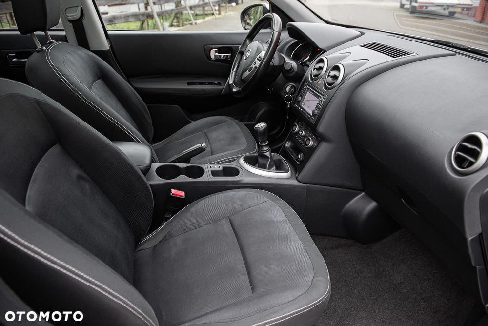 Nissan Qashqai - 23