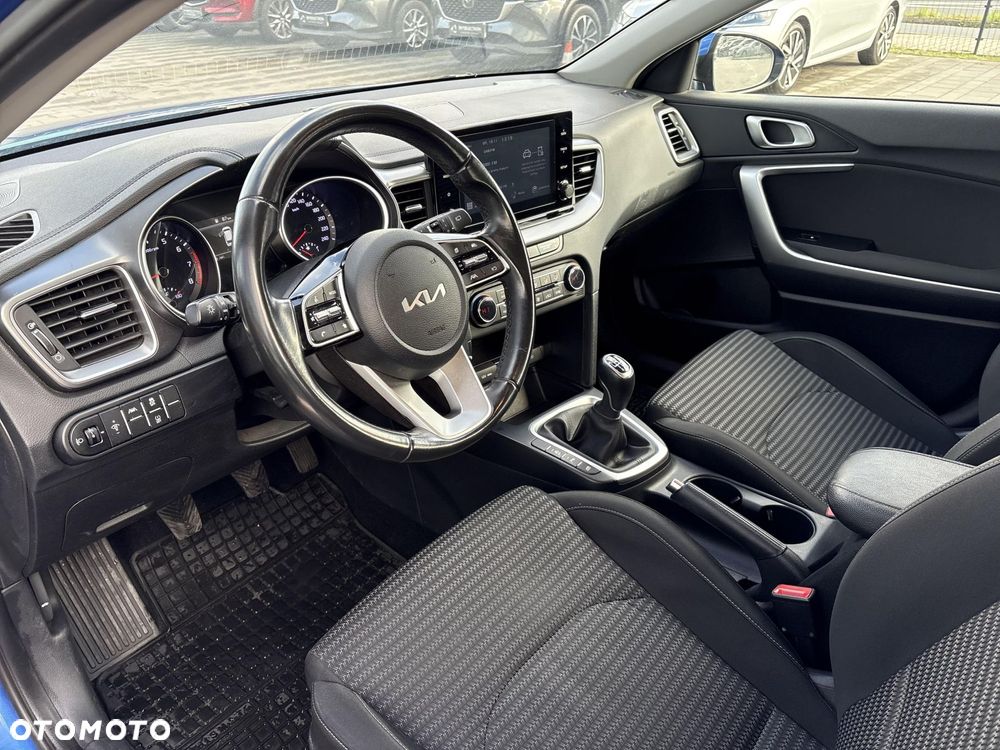 Kia Ceed 1.5 T-GDI M - 9