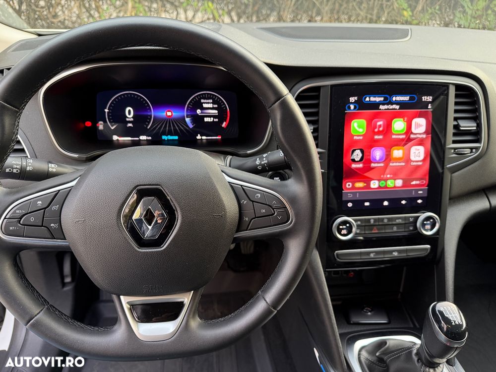 Renault Megane TCe 140 GPF Techno - 8