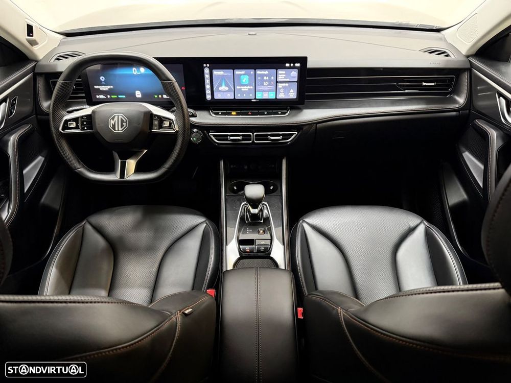 MG HS 1.5 T Luxury AT - 14