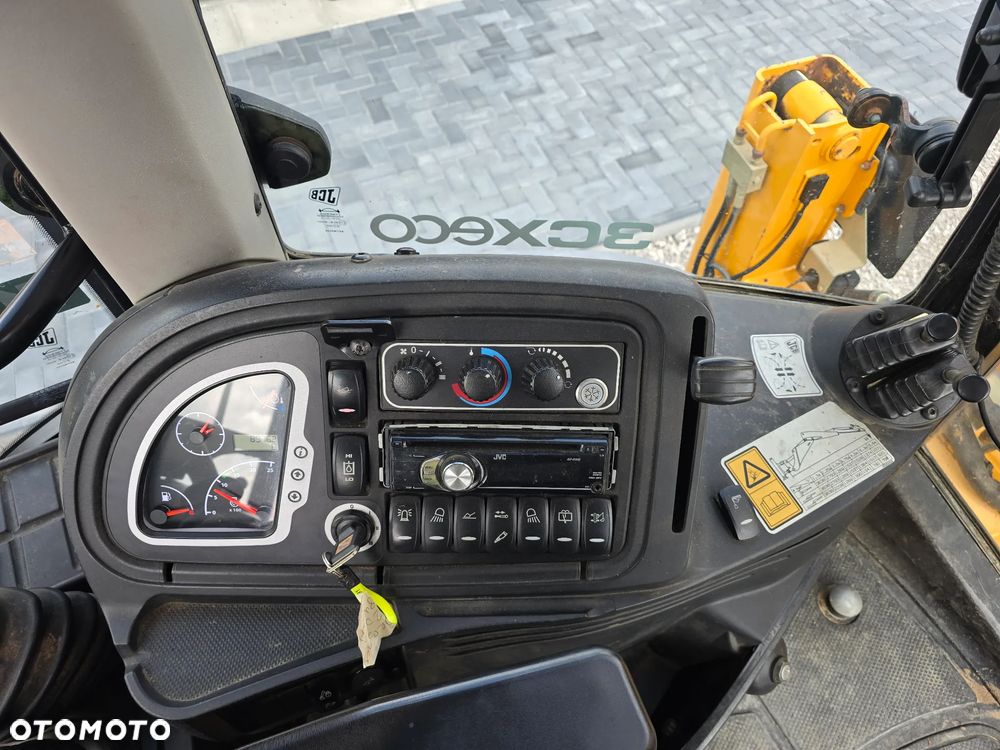 JCB - 4