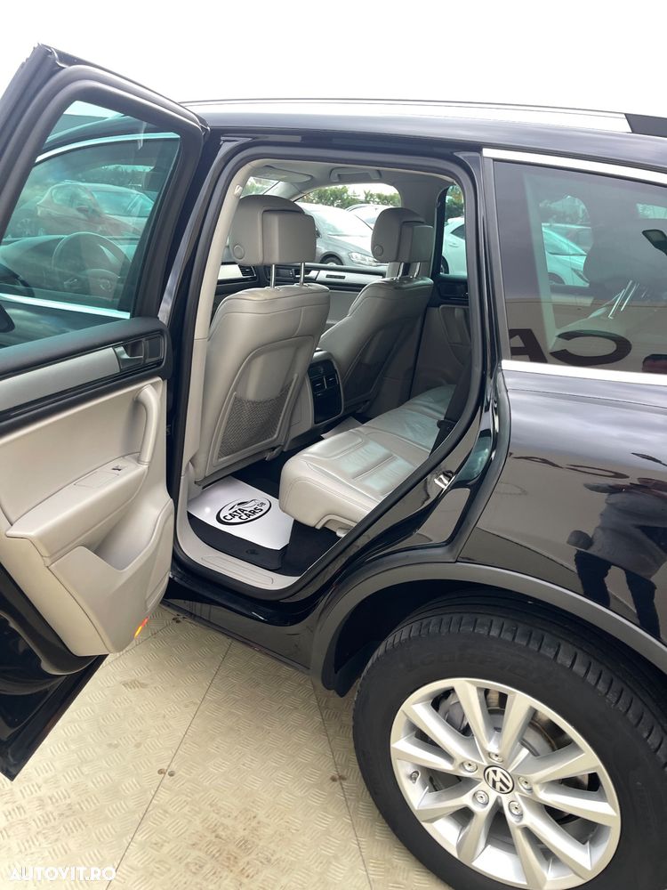 Volkswagen Touareg 3.0 V6 TDI BMT - 26