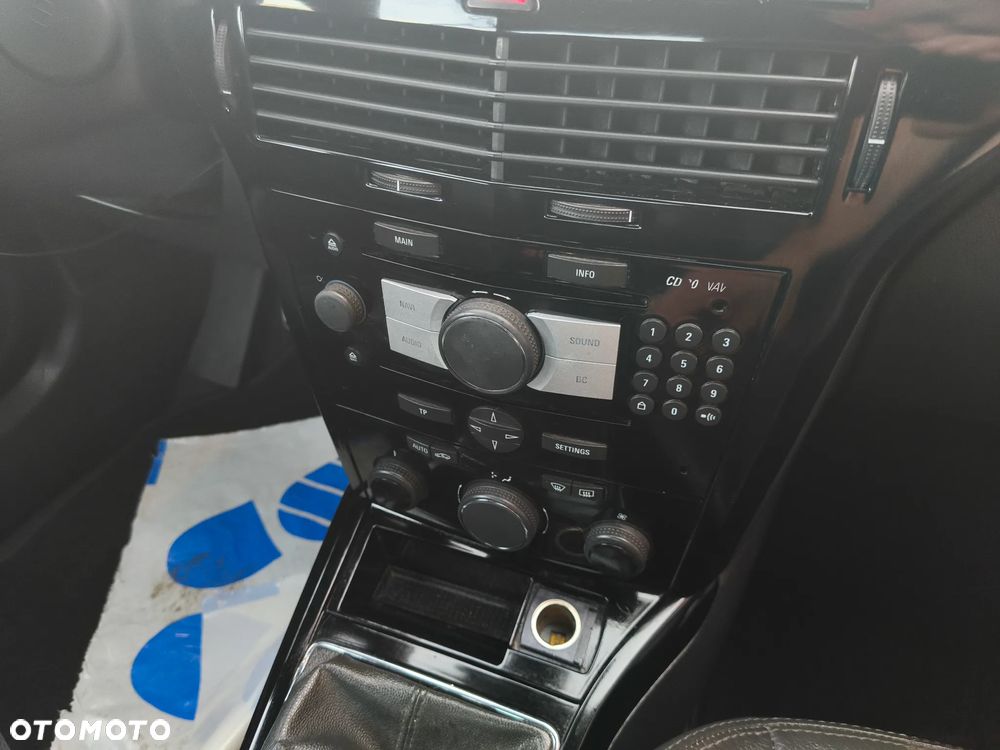 Opel Astra 1.9 CDTI Enjoy - 22