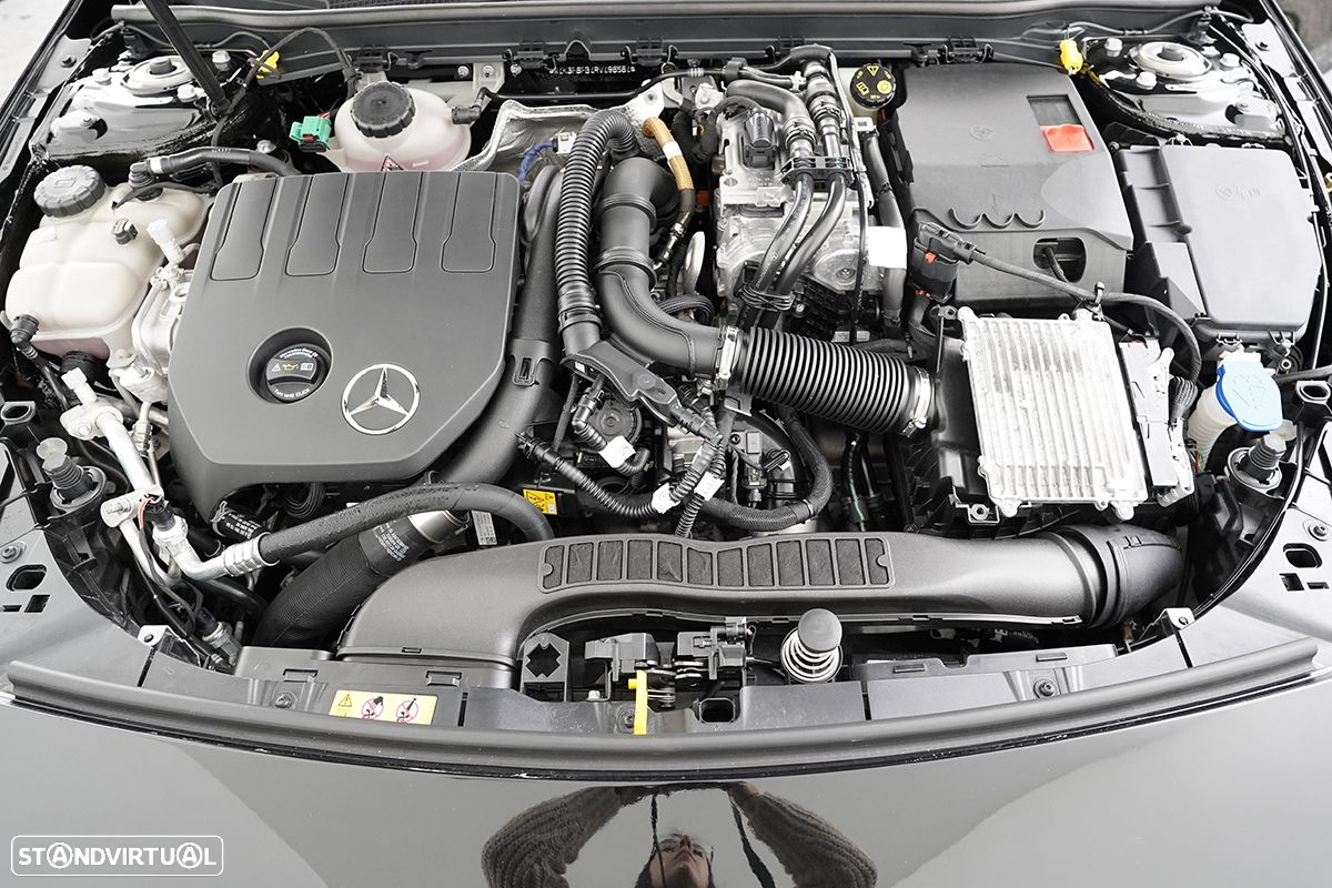 Mercedes-Benz A 250 e - 25