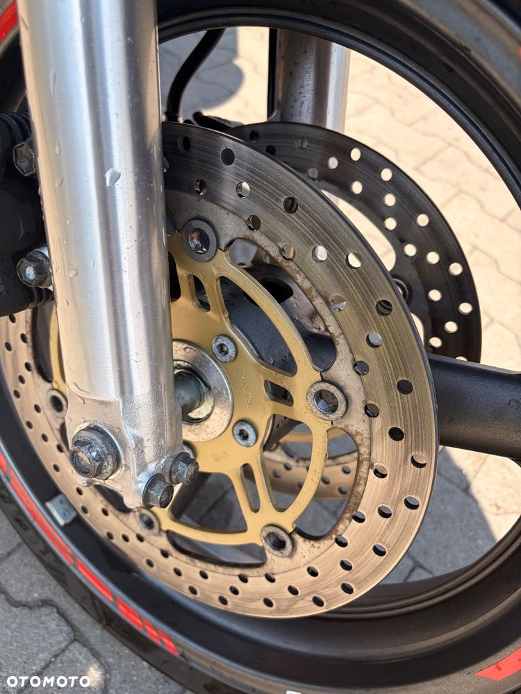 Suzuki SV - 13
