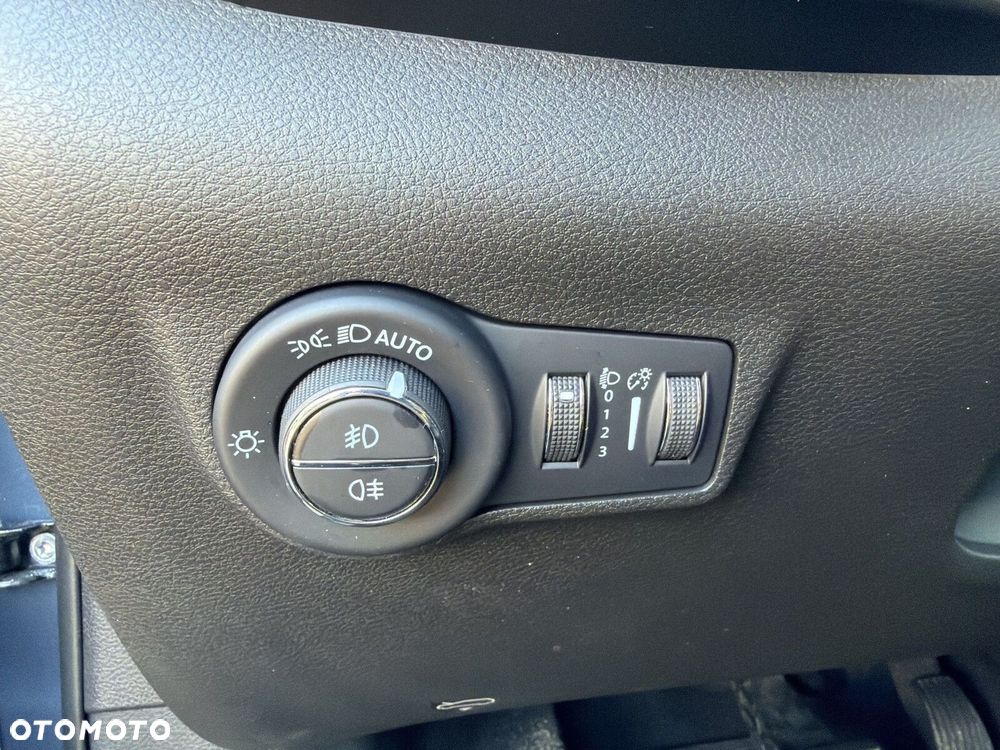 Jeep Compass - 23