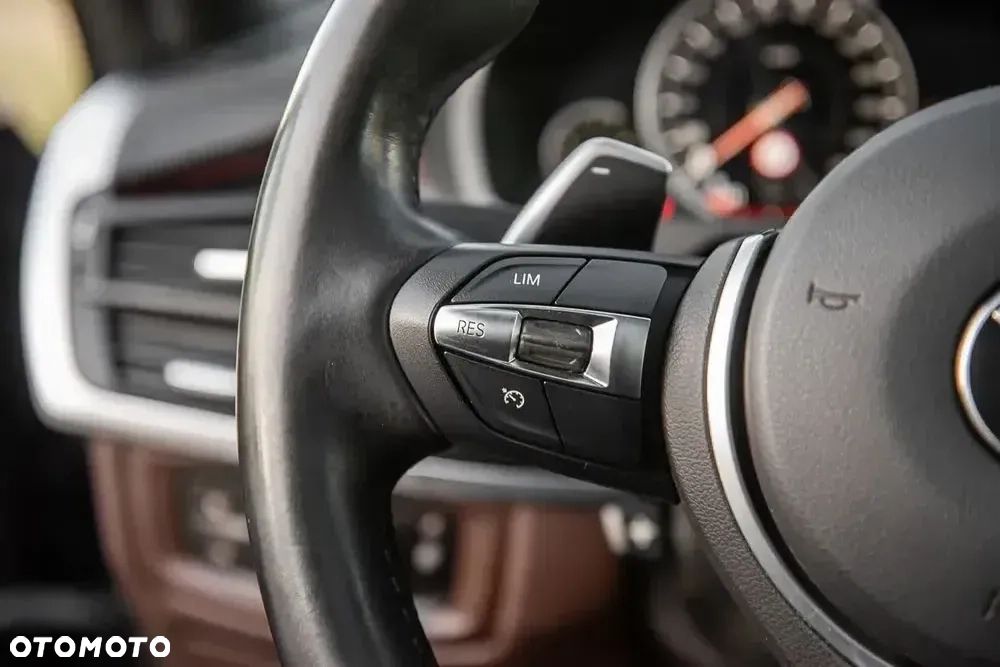 BMW X5 xDrive30d - 25
