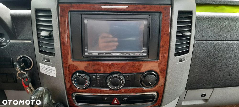 Mercedes-Benz RAPIDO pełna Integra - 11