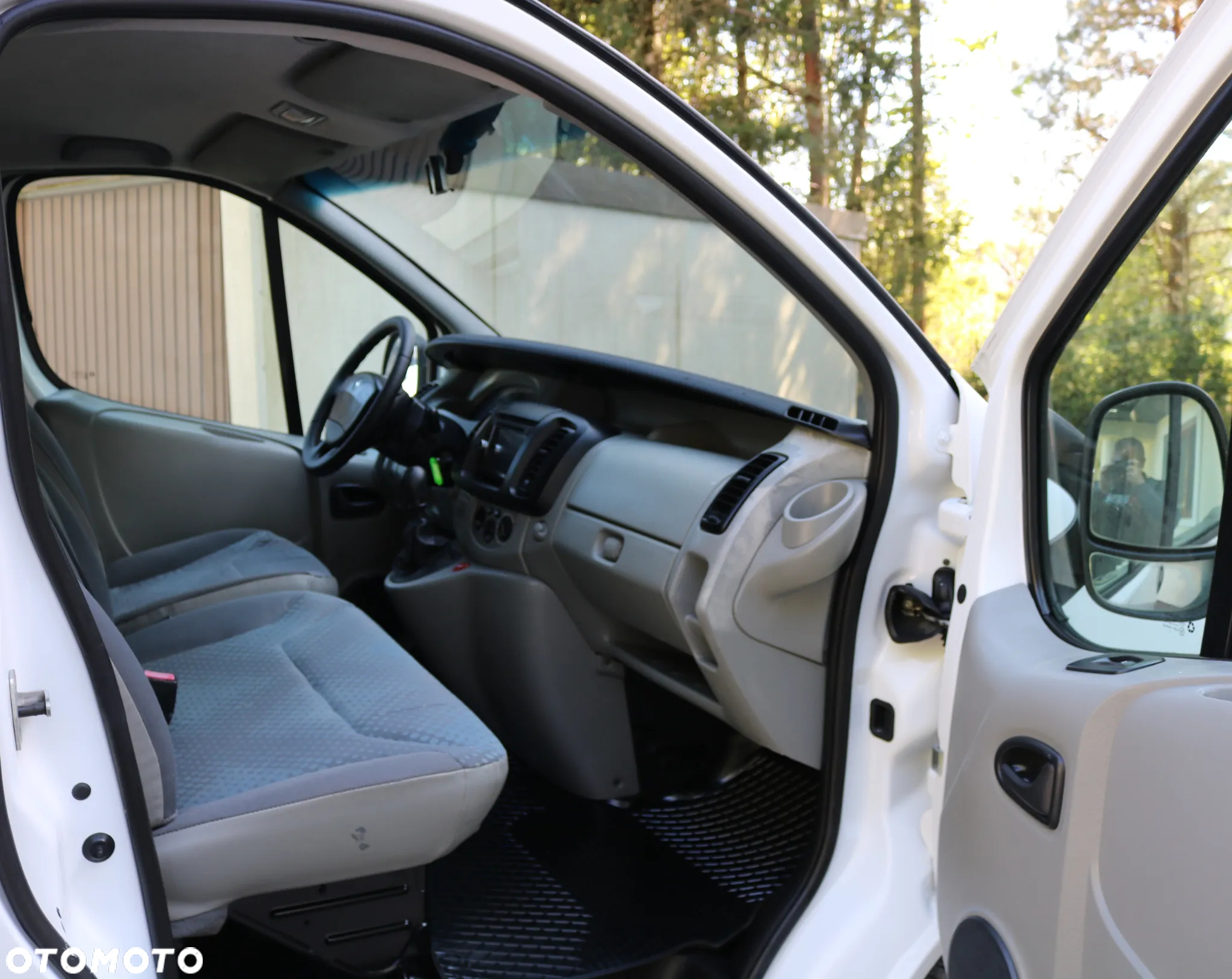 Renault Trafic - 14