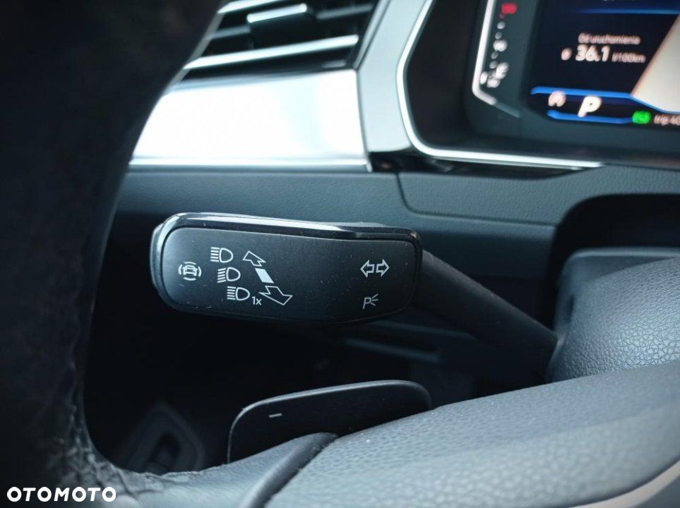 Volkswagen Passat - 21