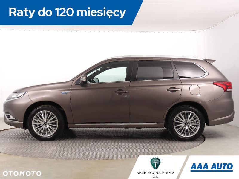 Mitsubishi Outlander - 4