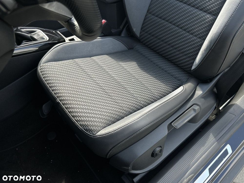Volkswagen T-Roc 1.5 TSI R-Line DSG - 14