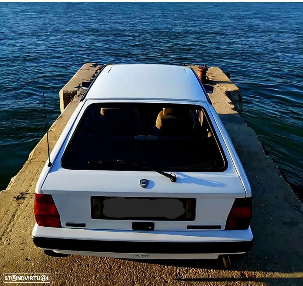 Lancia Delta 1.6 HF Turbo - 2