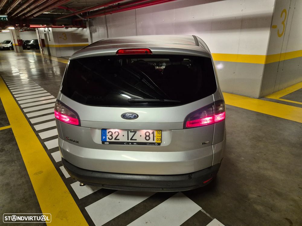 Ford S-Max 2.0 TDCi Titanium 7L - 12