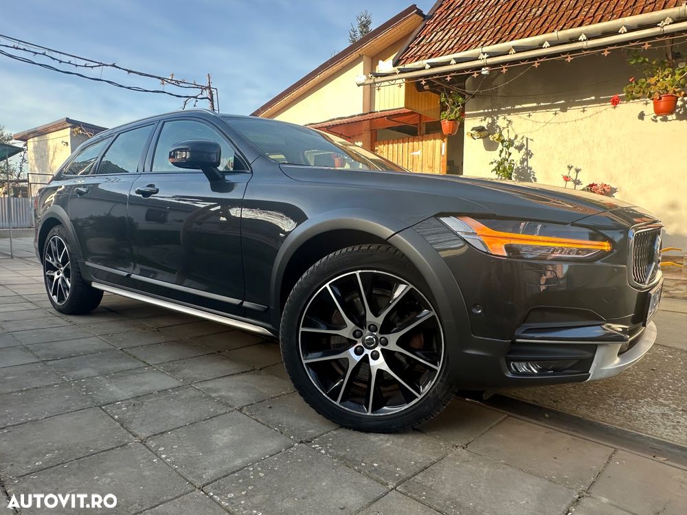 Volvo V90 Cross Country D4 AWD Geartronic - 1
