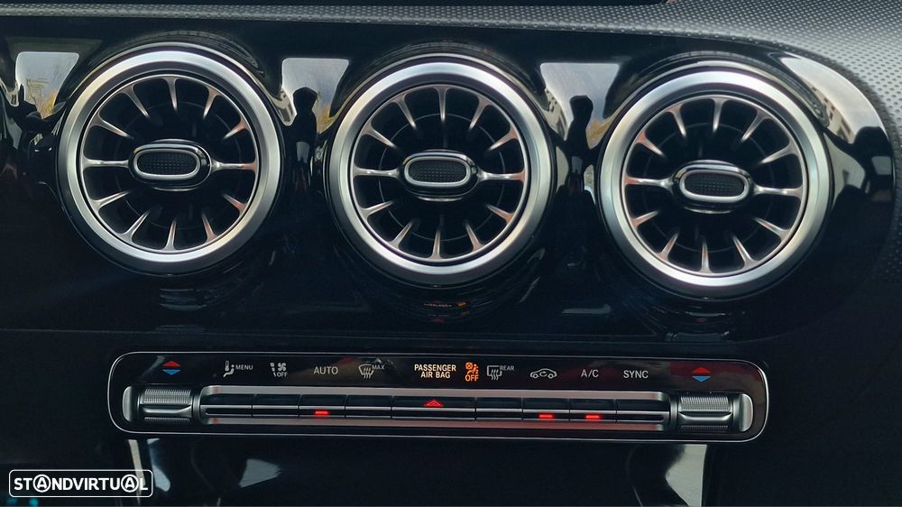 Mercedes-Benz CLA 180 7G-DCT AMG Line Advanced Plus - 21