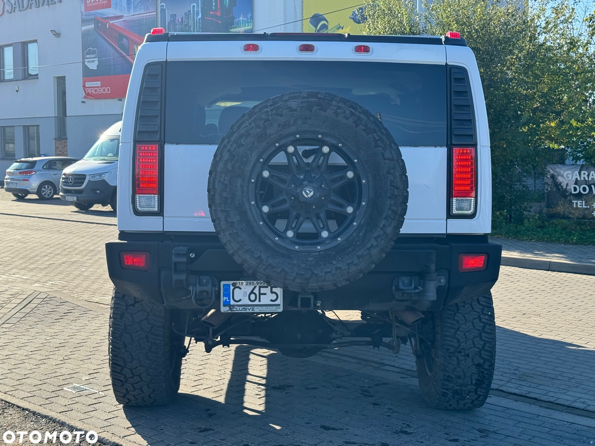 Hummer H2 6.0 V8 - 12