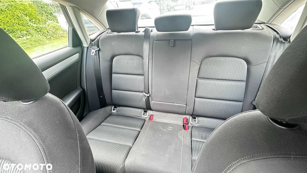 Audi A4 Limousine - 7