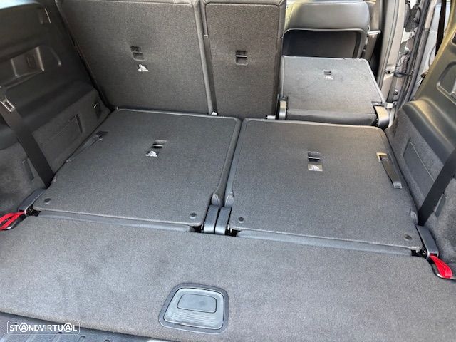 Mercedes-Benz GLB 200 7G-DCT Progressive - 27