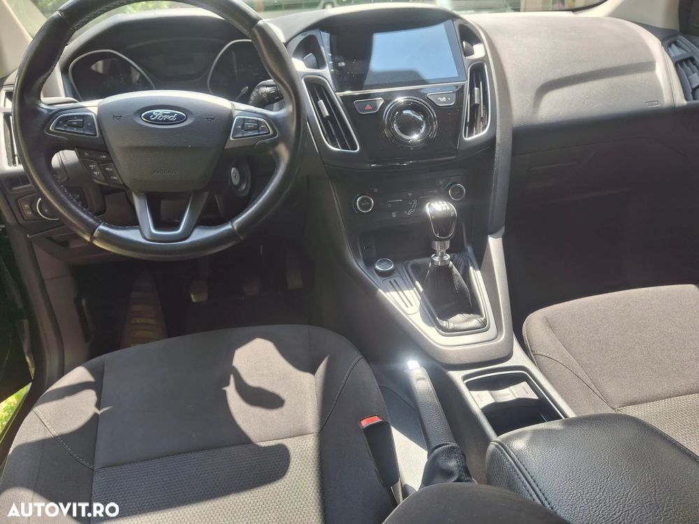 Ford Focus 1.5 TDCi Trend - 6