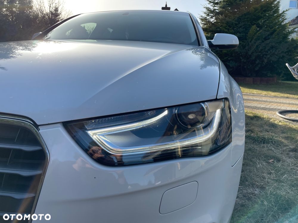 Audi A4 Avant 2.0 TDI DPF multitronic Ambiente - 13