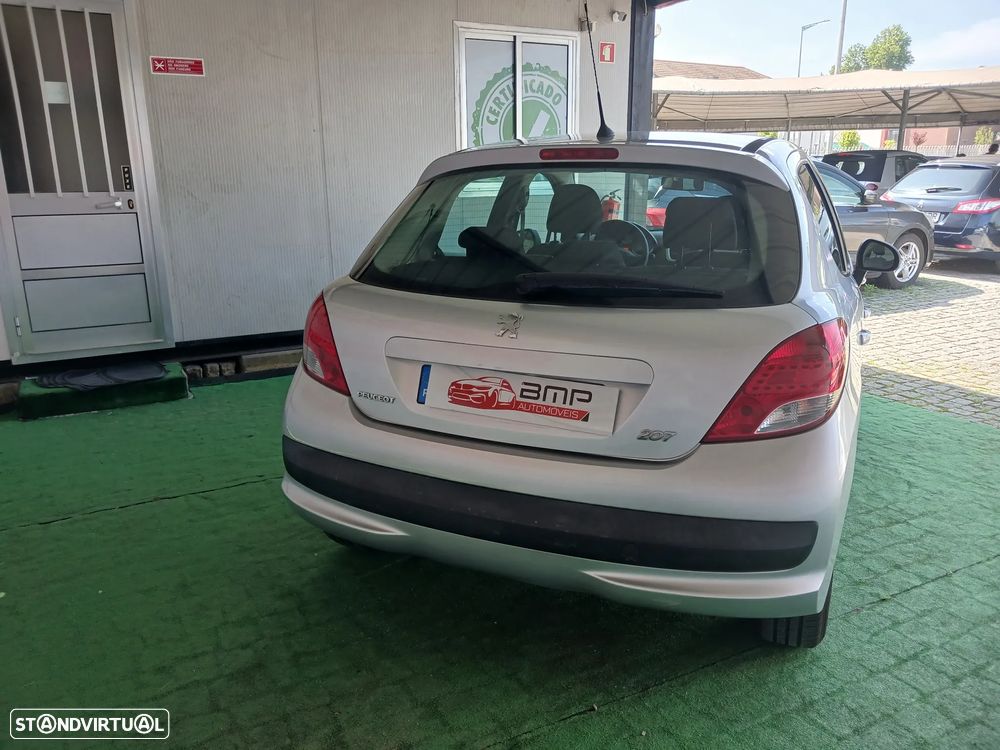 Peugeot 207 1.4 16V Premium - 7