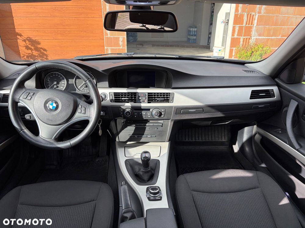 BMW Seria 3 320d - 18
