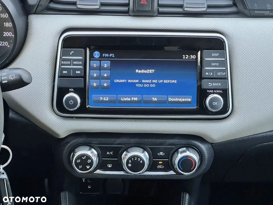 Nissan Micra 1.0 Acenta - 17