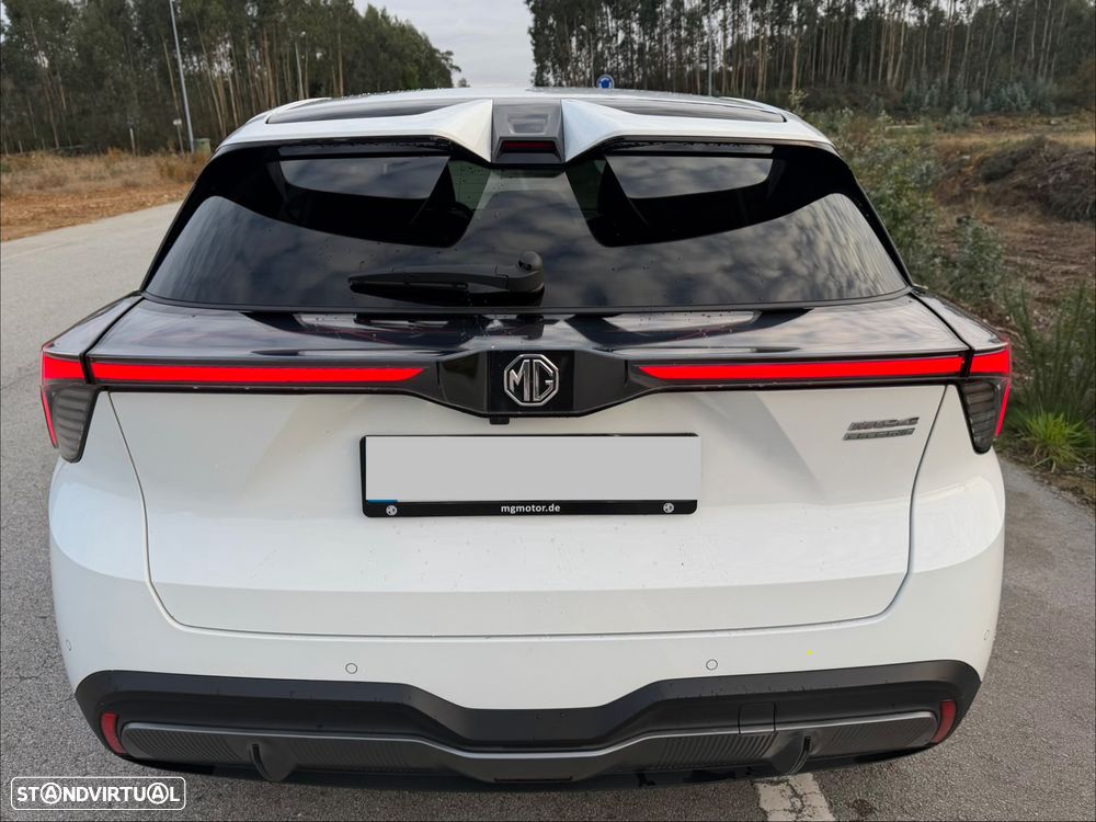 MG MG4 4 Luxury 64 kWh - 3