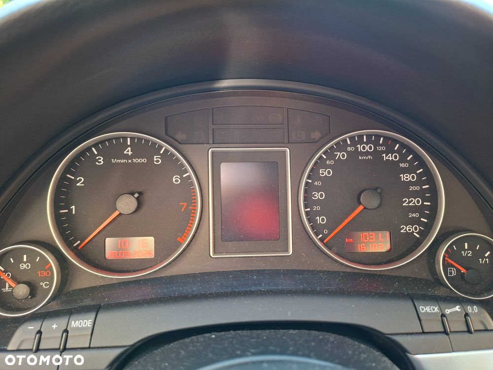 Audi A4 Avant - 6