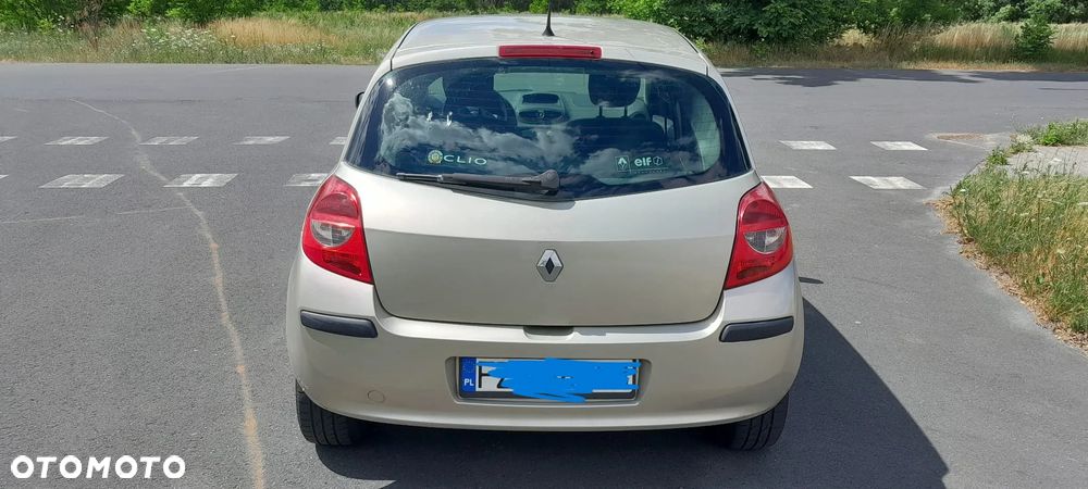 Renault Clio 1.2 TCE Authentique - 2