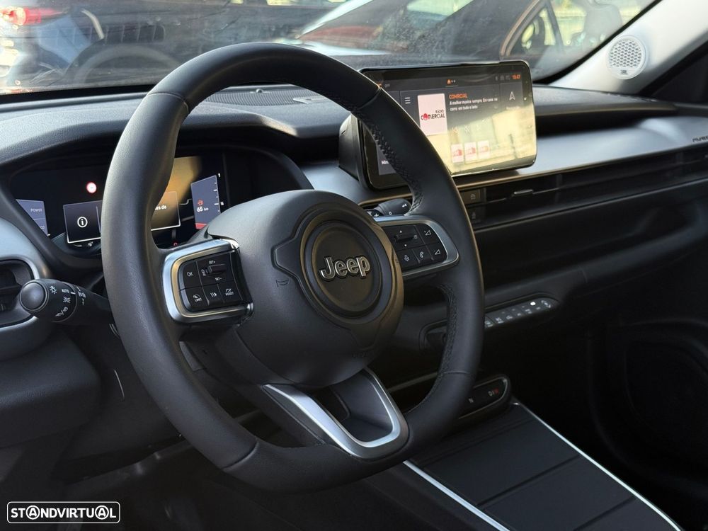 Jeep Avenger 1.2 e-Hybrid Longitude DCT - 8