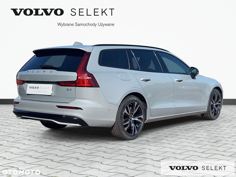 Volvo V60 B4 B Plus Dark - 6