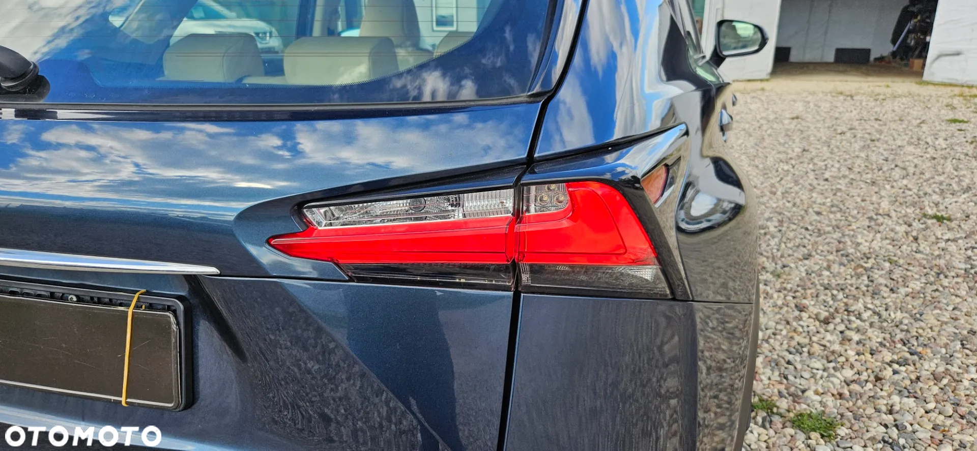 Lexus NX 300h Business Edition AWD - 16