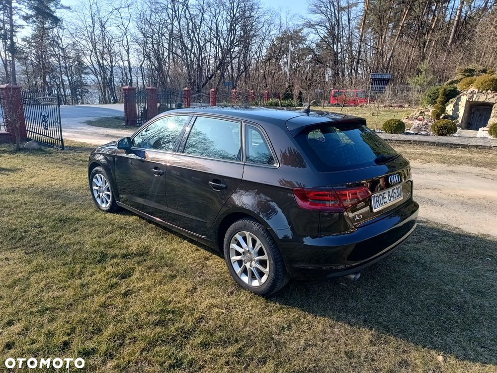 Audi A3 Sportback - 6