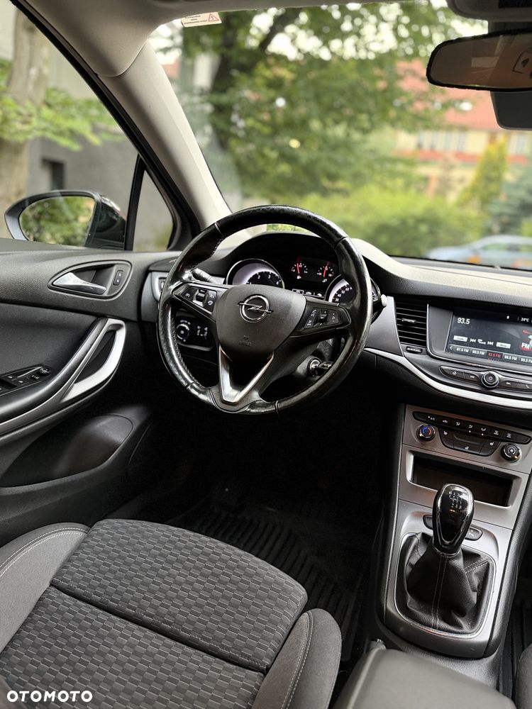 Opel Astra - 8