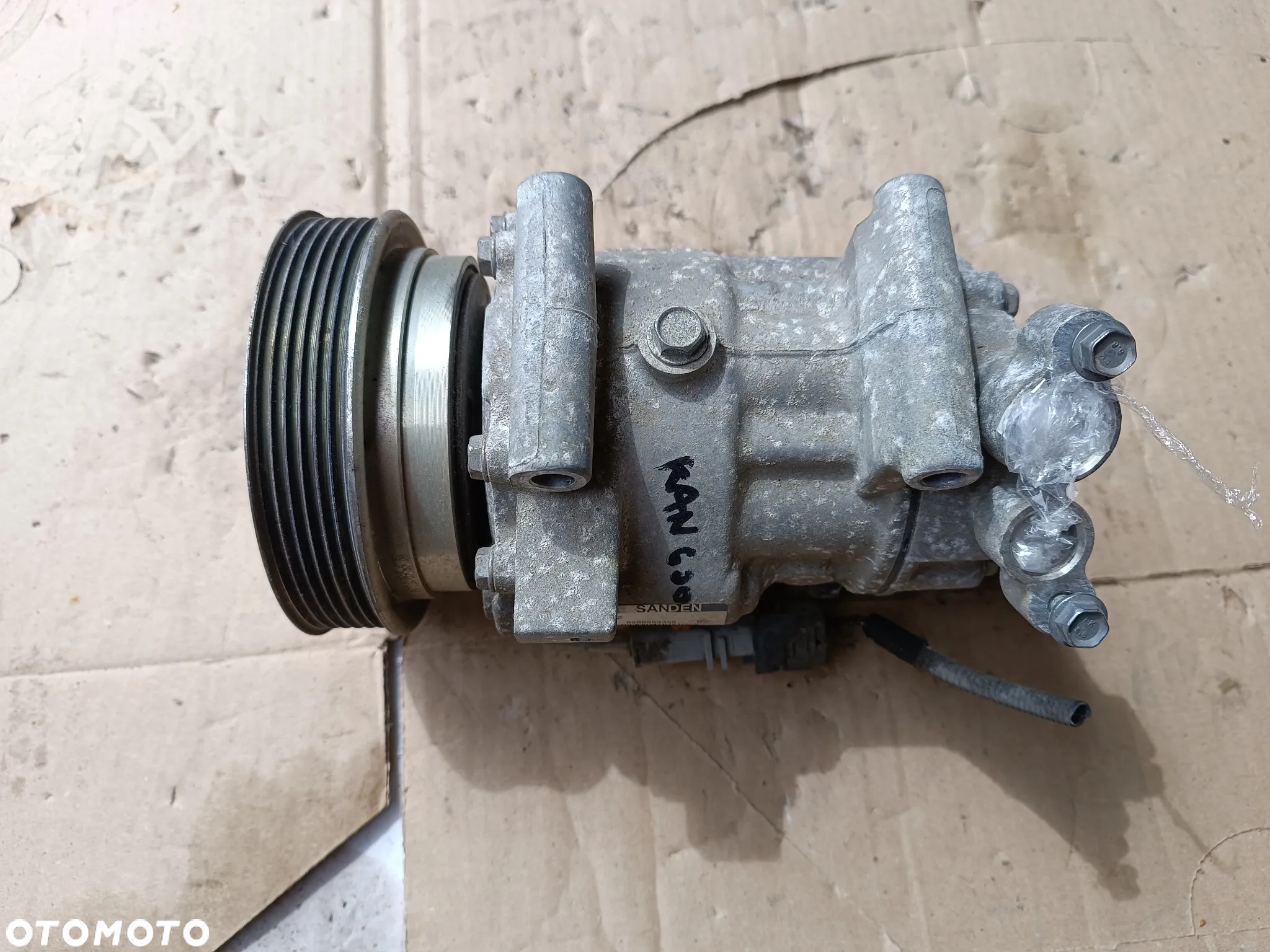 SPRĘŻARKA KOMPRESOR KLIMATYZACJI 8200953359 RENAULT 1.5 DCI - 3