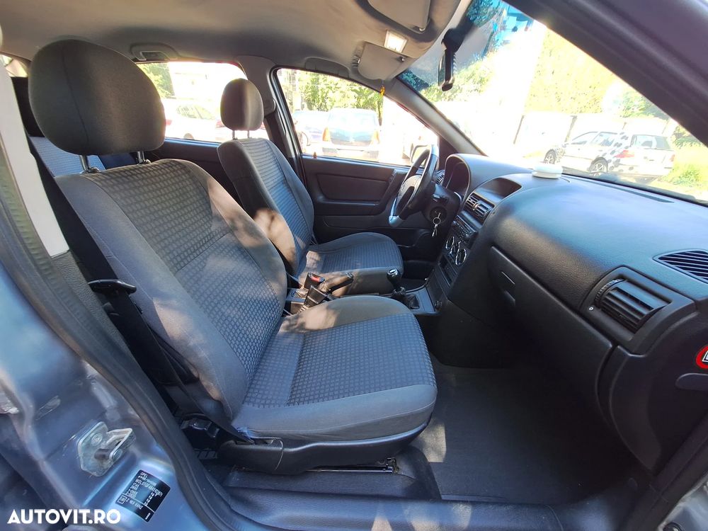 Opel Astra - 10
