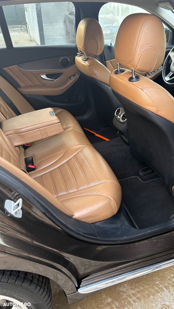 Mercedes-Benz C - 16