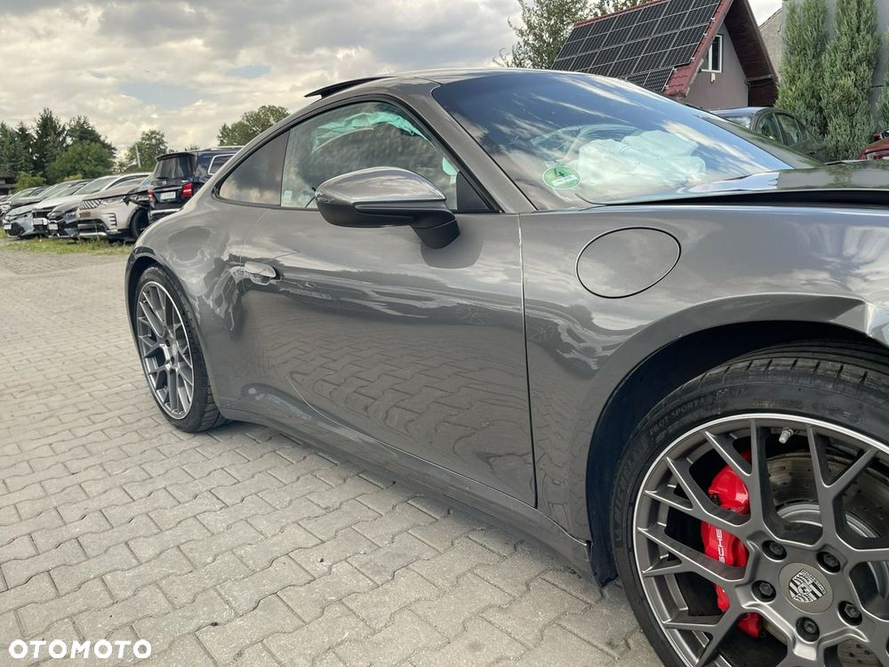 Porsche 911 Carrera 4S PDK - 3