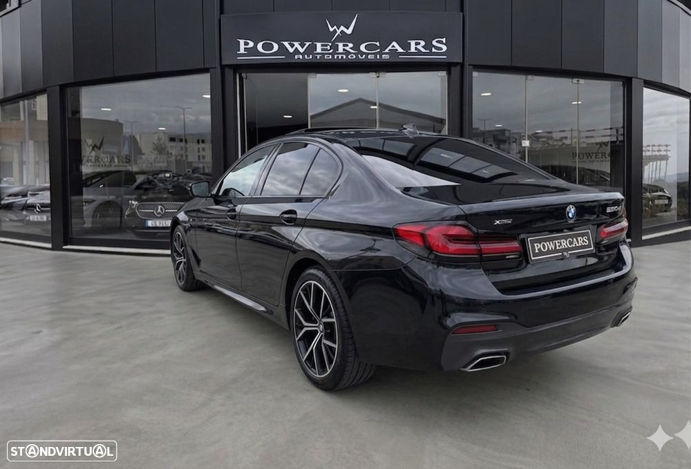 BMW 530 e Pack Desportivo M - 17