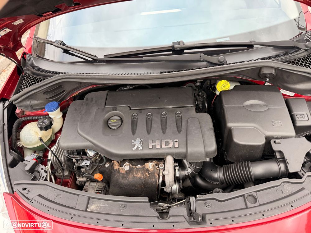 Peugeot 207 1.4 HDi Urban - 9