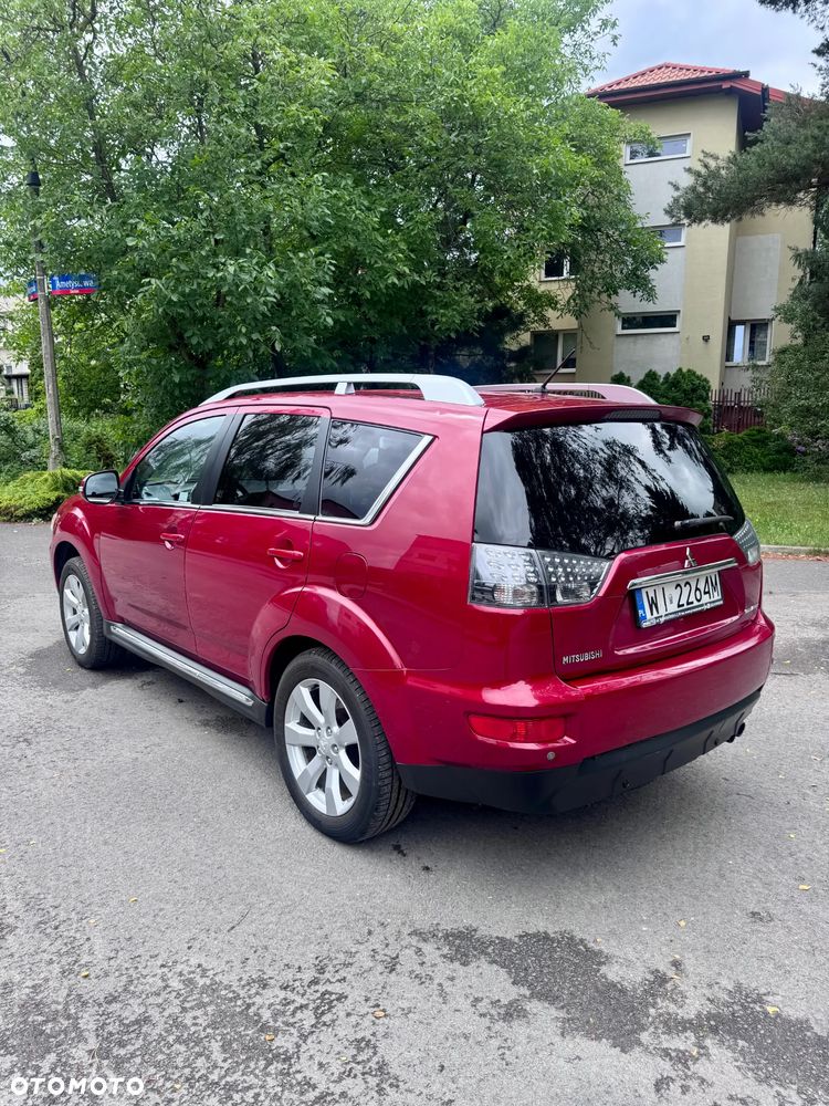 Mitsubishi Outlander 2.0 DID Intense + - 6