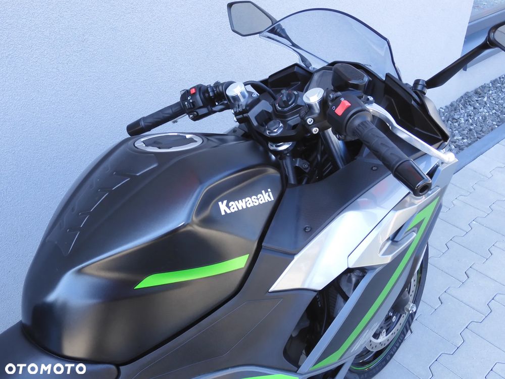 Kawasaki Ninja 500 - 8