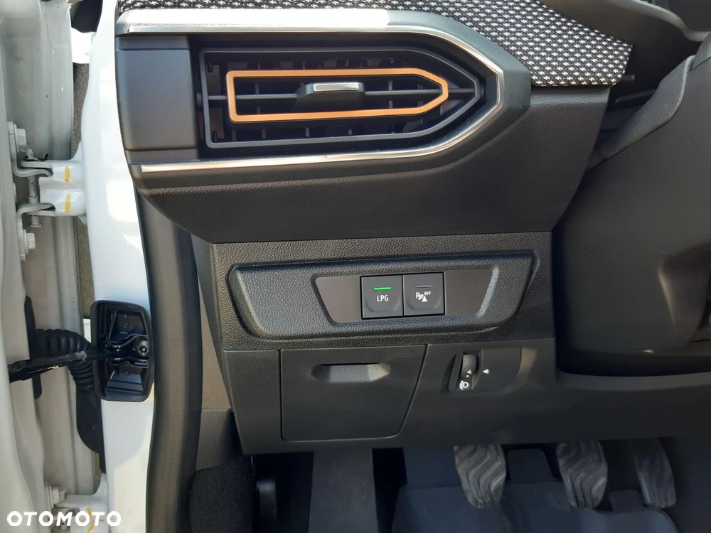 Dacia Sandero Stepway - 11